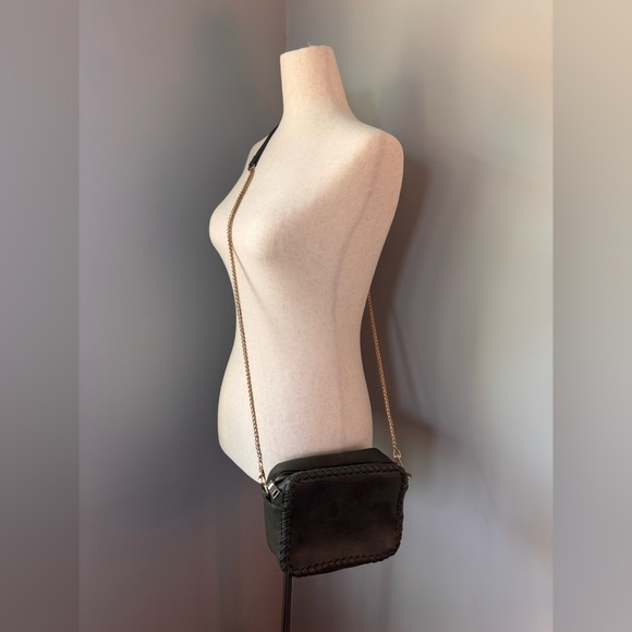 H&M Handbags - *FREE*Moda Luxe Green handbag NWOT cross body purse(free with bundle of $8+)